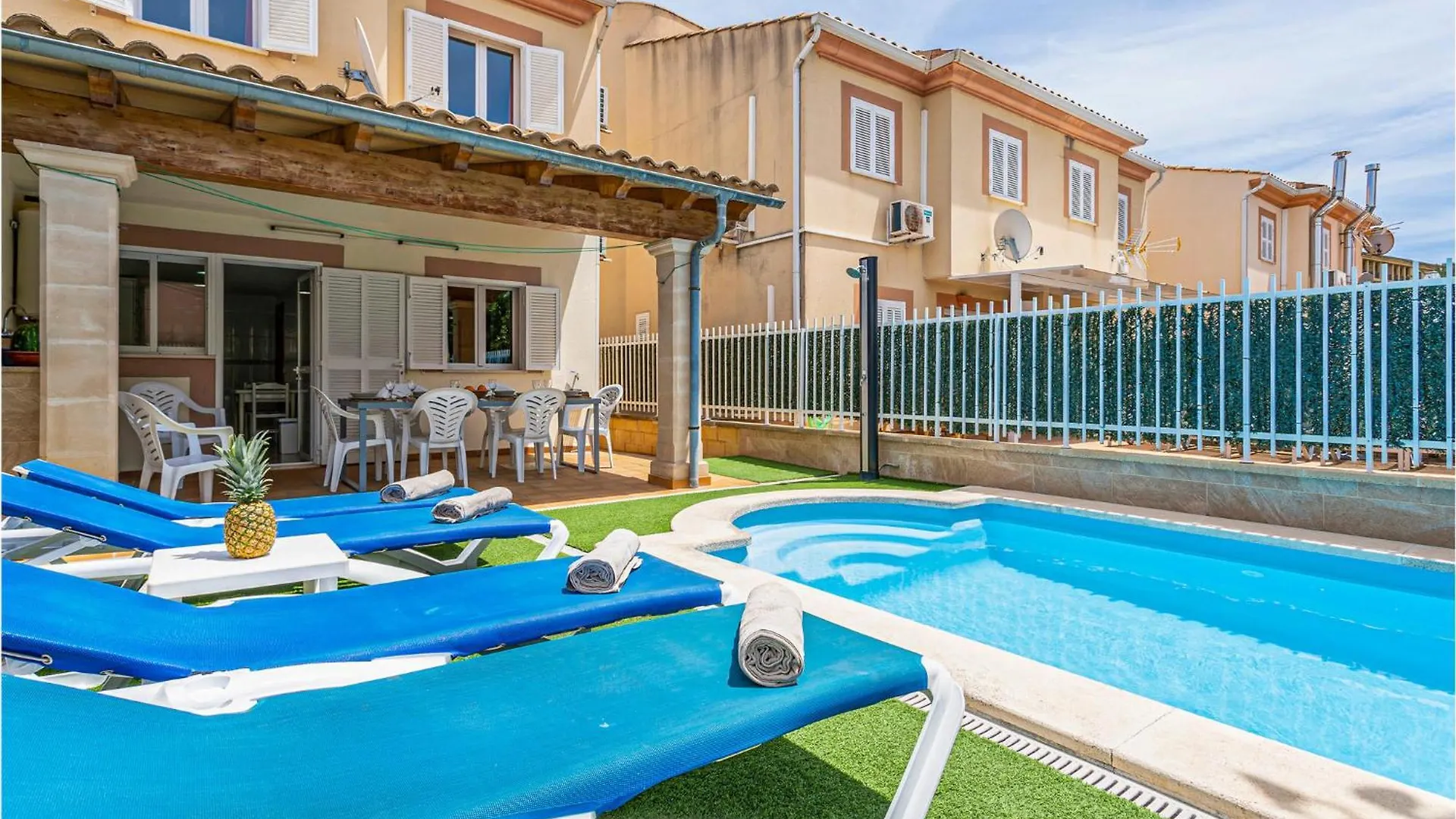 Casa de Férias 4 Bedroom Beautiful Home In Alcudia Port de Alcudia